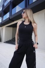 Ribbed Go-To Black Top