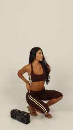 Milan Brown Capri Legging - Image 8
