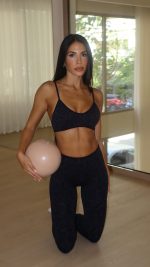 Nala Black Bra - Image 4